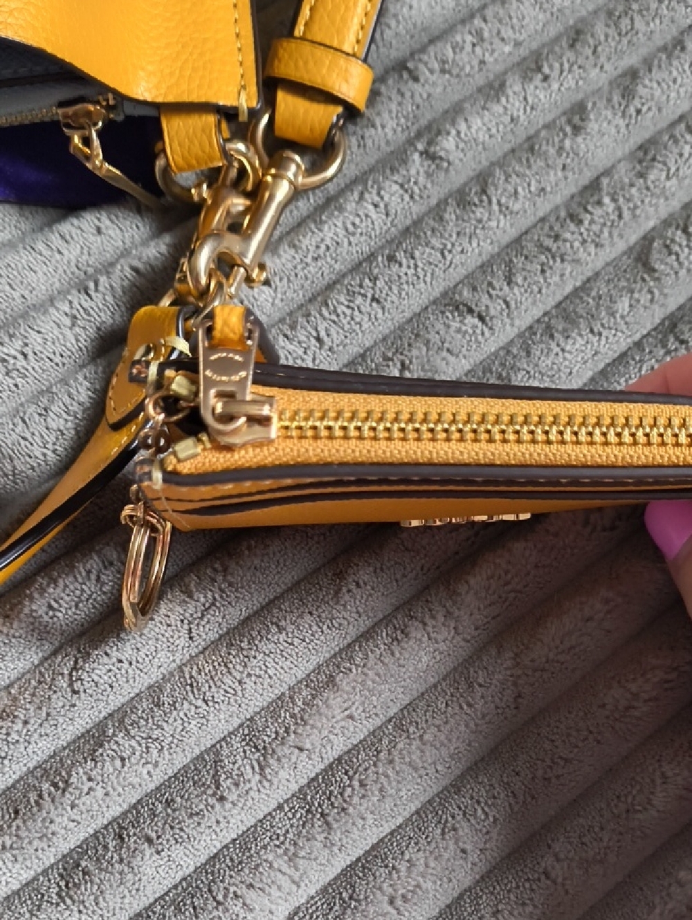 Coach Mollie 22 Leather Bucket Bag with Matching Key Ring Card Case - Retro 💛 - Picture 15 of 16